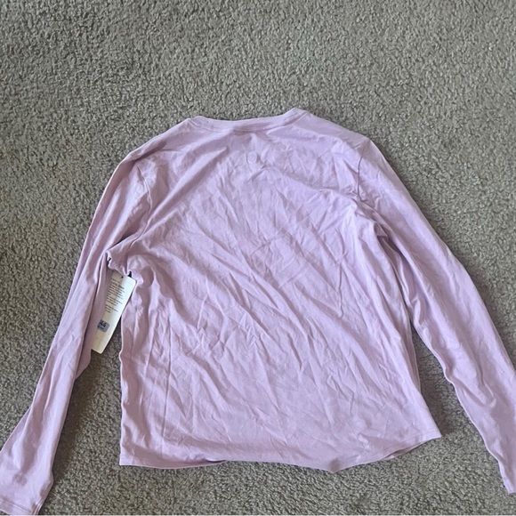 Lululemon Athletica Long Sleeve Tee in Light Pink - Picture 2 of 2